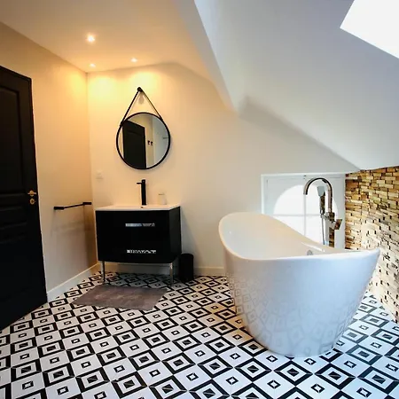Homestay Villa Le Caducee